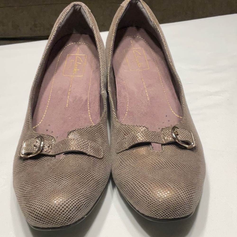CLARK’S SHOES! Fantastic!